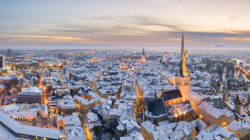 Tallinna õhtu väikese eelarvega: jalutuskäik, kino või kodune eine