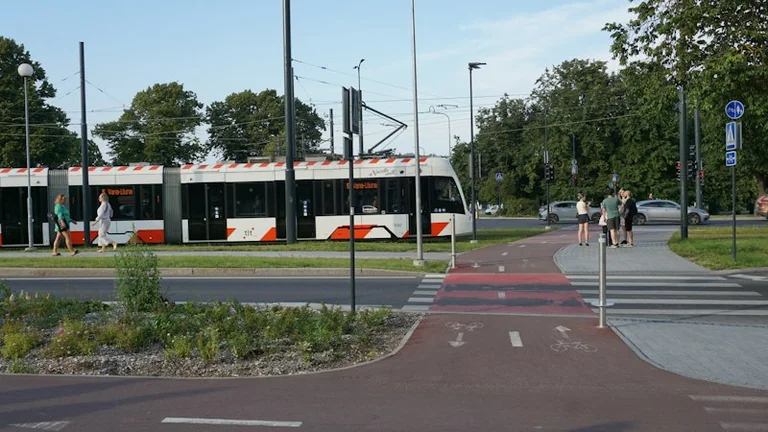 Tallinna ühistransport: kontrolli enne sõitu liini ja peatust